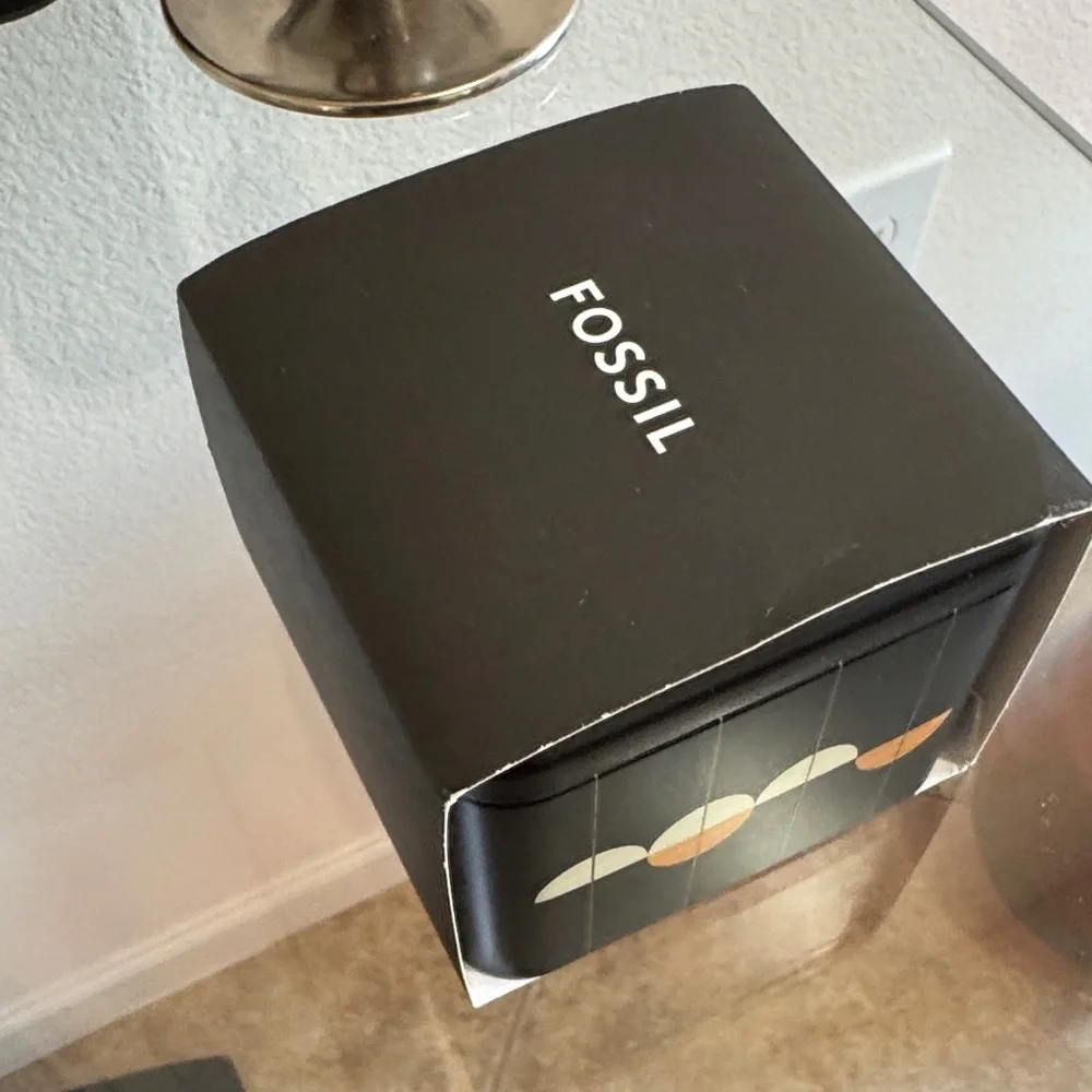 Fossil Silver Watch with Pink Dial - Picture 6 of 7